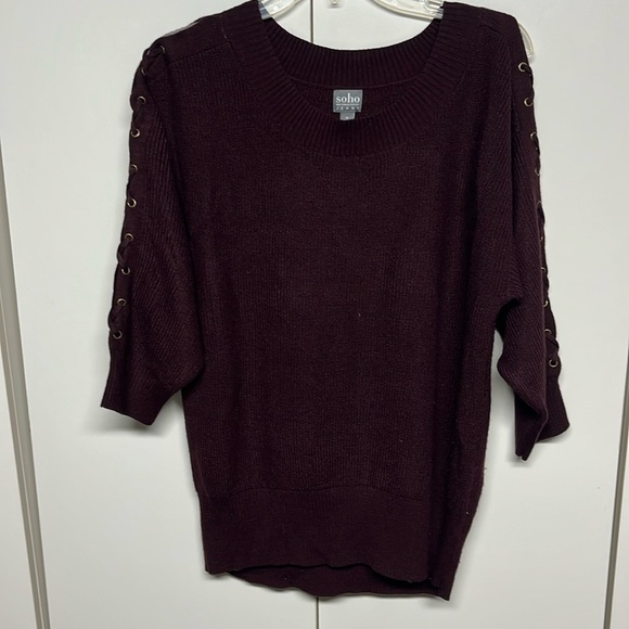 Burgundy Sweater Criss Cross Arm Laced - Picture 1 of 14